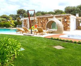 PORTO CERVO - Villa con piscina e accesso spiaggia