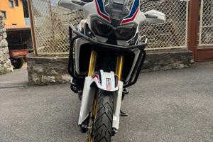 Honda africa twin 1000 dct