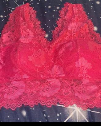 Top fucsia elegante in pizzo
