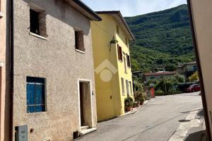 CASA INDIPENDENTE A POVE DEL GRAPPA
