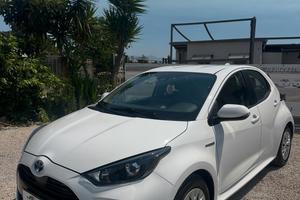 Toyota Yaris 1.5 Hybrid 5 porte Lounge