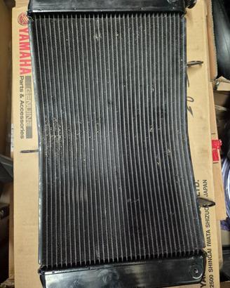 Radiatore FZ1 Yamaha