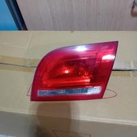 FARO POSTERIORE INTERNO DESTRO AUDI A3 8P