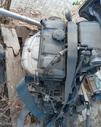 motore Peugeot 106 1400cc