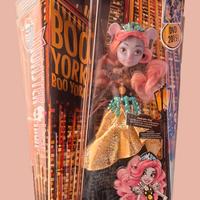 Bambola Monster high boo york Mouscedes 