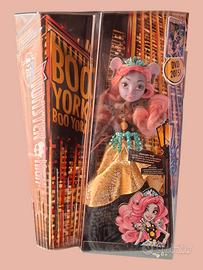 Bambola Monster high boo york Mouscedes 