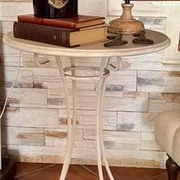 Tavolino e piantana shabby