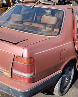 Lancia Thema Ferrari 8.32 per ricambi (2A)