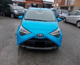 Aygo Connect 1.0 KM26241 -5 porte x-play