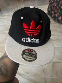 Cappllo adidas