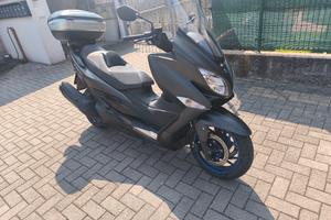 Suzuki burgman 400