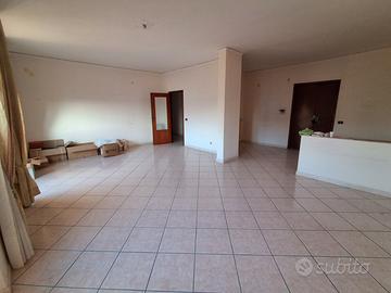 Immobile in zona residenziale