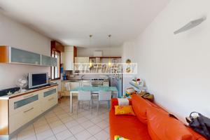 APPARTAMENTO MULTIPIANO CON GIARDINO E MANSARDA