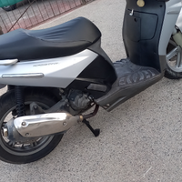 Scooter Sport city 200