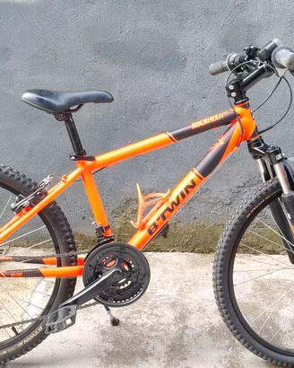 Bicicletta B TWIN ROCKRIDER 500