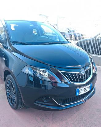 Lancia Ypsilon 1.0 FireFly 5 porte S&S Hybrid Silv