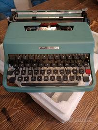 macchina da scrivere Olivetti 32