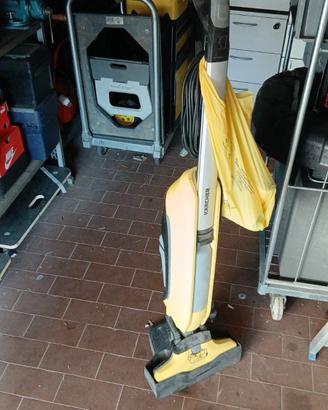 Lavapavimenti Karcher snella ma professionale