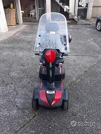 scooter elettrico per anziani e disabili