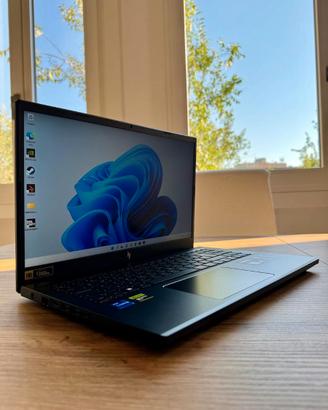 Acer Nitro V15 RTX 5050, I7 13620H, 32GB RAM NUOVO
