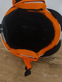 Casco sci con visiera