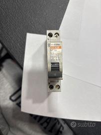 Magnotermici c10 c16 merlin gerin 1 modulo