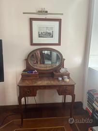 Toeletta di antiquariato