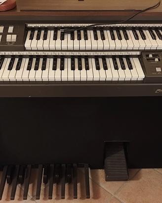 Organo Farfisa anni 80