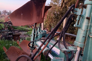 Aratro bivomero fuorisolco nardi