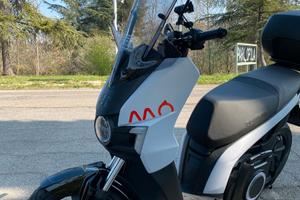 SEAT MÓ eScooter 125 Performance