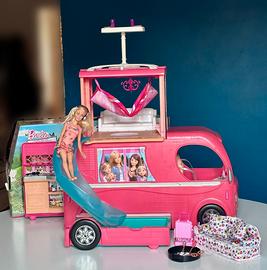 Camper playset di Barbie