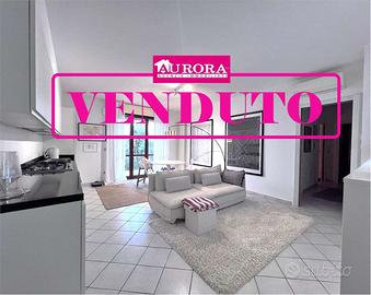 ELEGANTE APPARTAMENTO PARI AL NUOVO con GARAGE