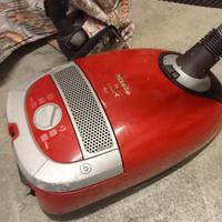 Aspirapolvere MIELE modello S5 Ecoline Red