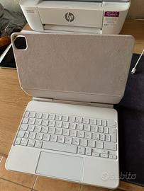 Apple Magic Keyboard 11”