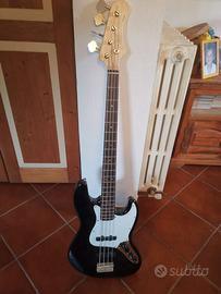 Basso EKO (mod. Jazz Bass) attivo/passivo