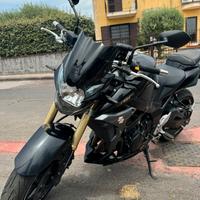 Suzuki gsr750