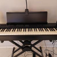 Piano Roland fp e50 con monitor iLoud Micro Monito