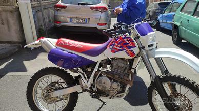 Honda xr 600 r dall Ara