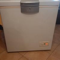 congelatore a pozzetto Beko