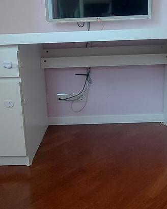SCRIVANIA IKEA