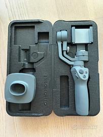 DJI Osmo Mobile 2 per telefono.