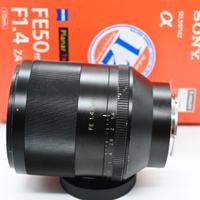 Sony FE 50mm f/1.4 ZA Planar
