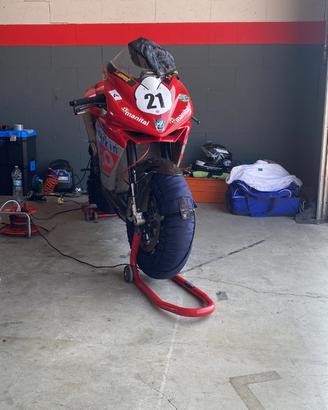 Mv augusta675