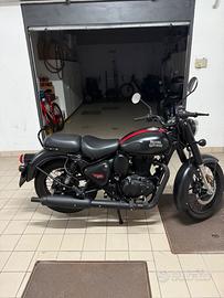 Royal Enfield Classic 350 nera 2023 – 3.000 km