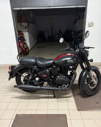 Royal Enfield Classic 350 nera 2023 – 3.000 km