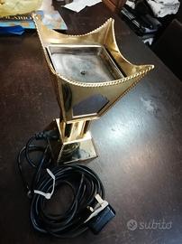 Lampada brucia incenso