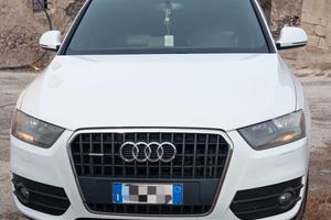 Q3 2.0 TDI  Quattro S Tronic Business Plus