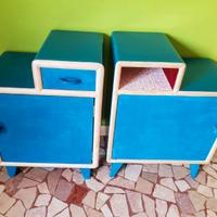 Coppia Comodini blu/pavone