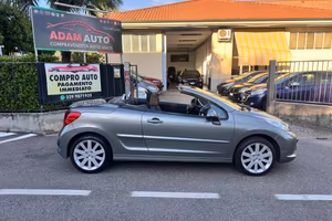 PEUGEOT 207 1.6 VTi 120CV CC Féline