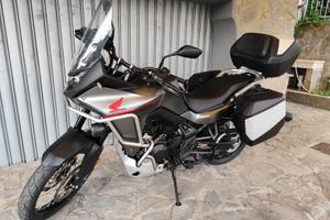 Honda transalp 750 travel edition full optional